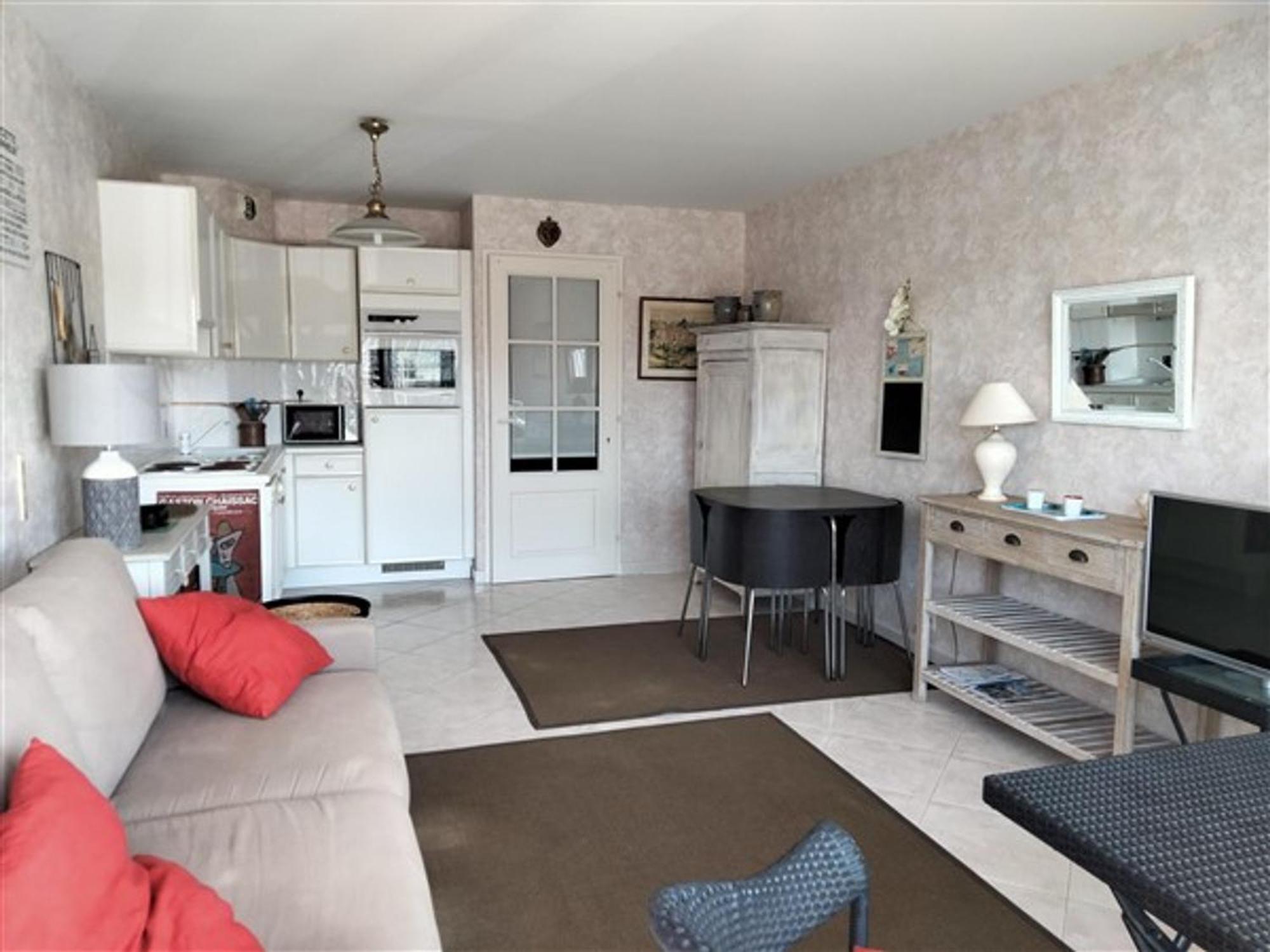 Studio Alcove - Face Au Chenal, 50M Plage/Port, 700M Centre-Ville, Capacite 3 Pers., Confort Moderne - Fr-1-331-202 Ле-Сабль-д’Олон Экстерьер фото
